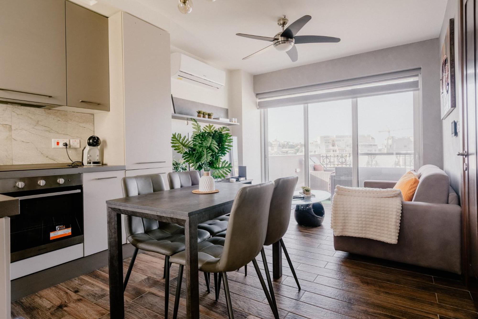 La88 Bayview Penthouse With Jacuzzi Apartment Sliema Ngoại thất bức ảnh